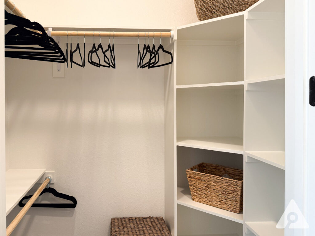 Houston Apartment - Closet