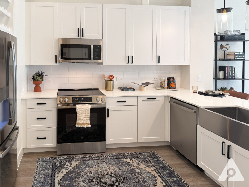 Houston Apartment - Kitchen