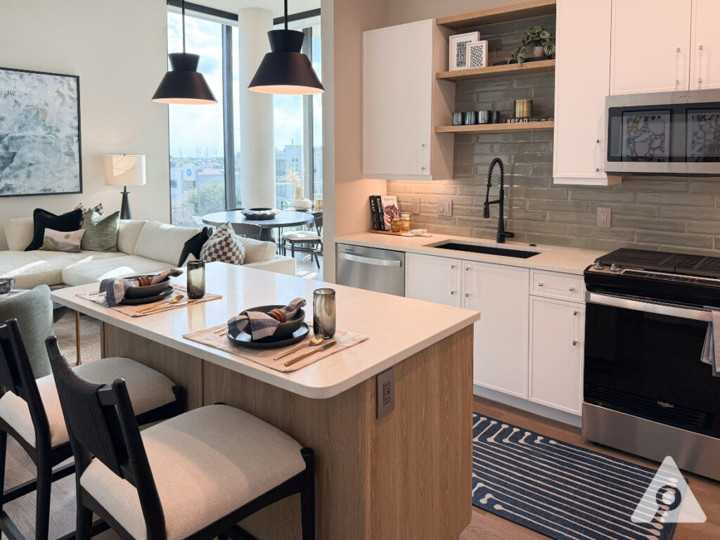 Houston Apartment - Kitchen