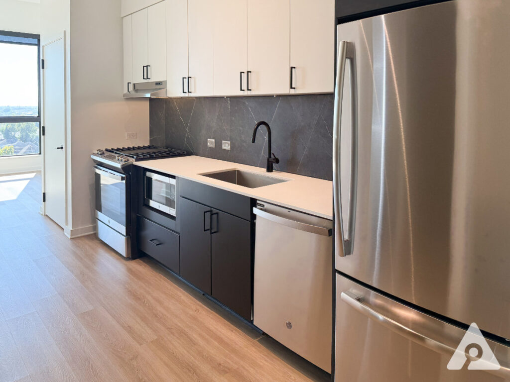 Houston Apartment - Kitchen