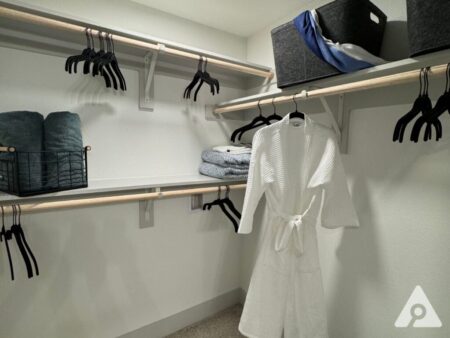 Fort Worth Apartment - Closet