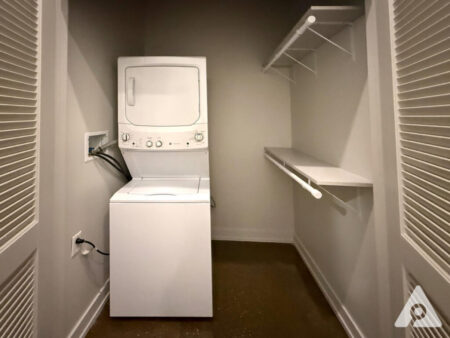 Chicago apartment laundry