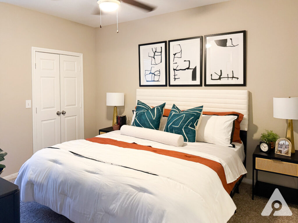Houston Apartment - Bedroom
