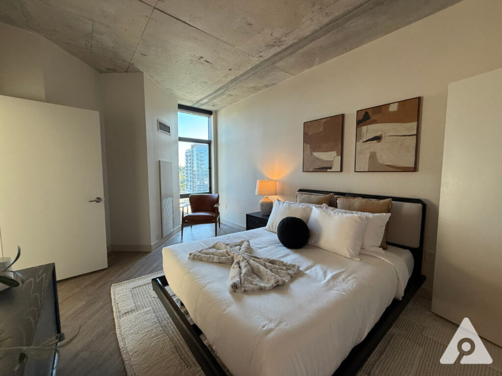 Nashville Apartment - Bedroom
