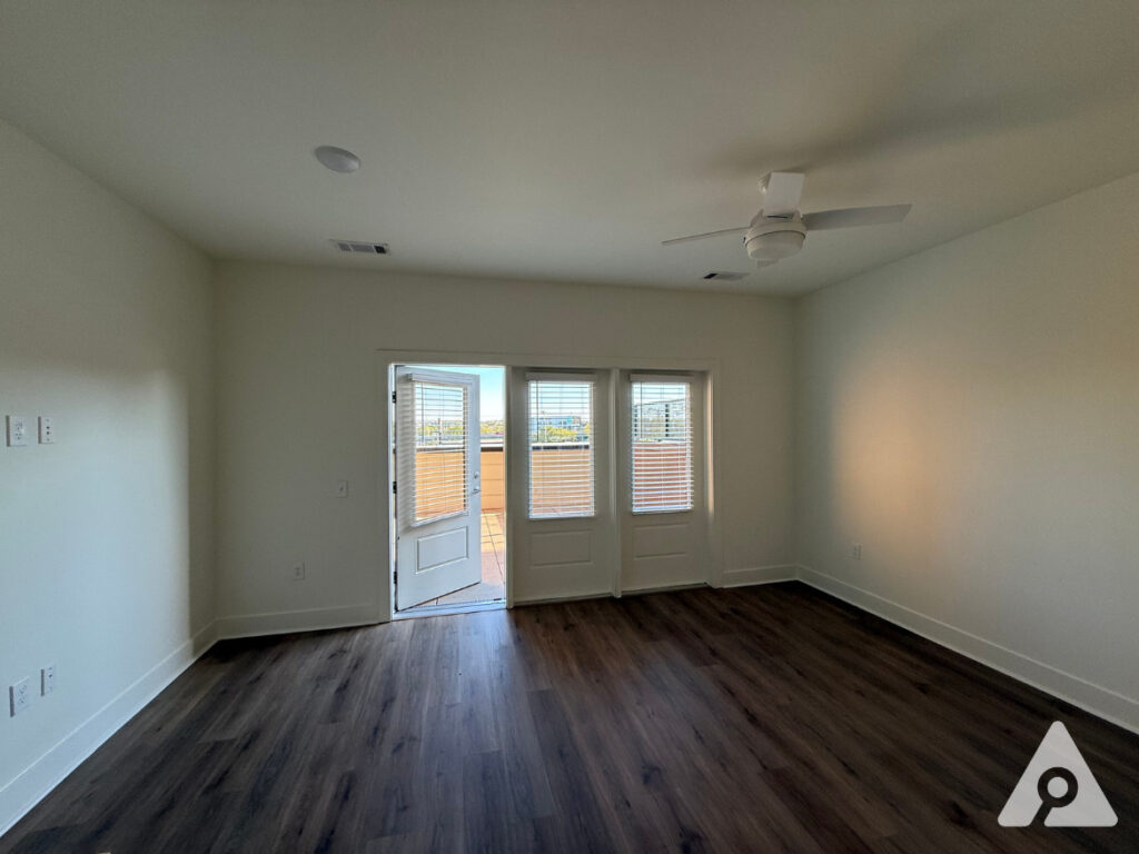 Nashville Apartment - Living Room