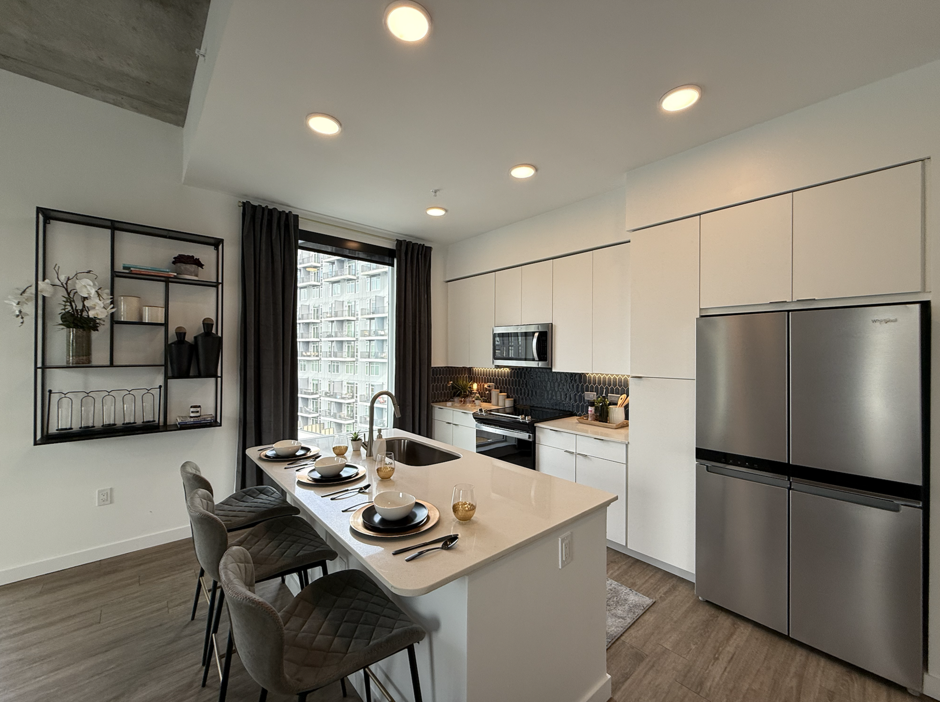 Nashville apartment kitchen with premium fixtures and upgraded appliances.