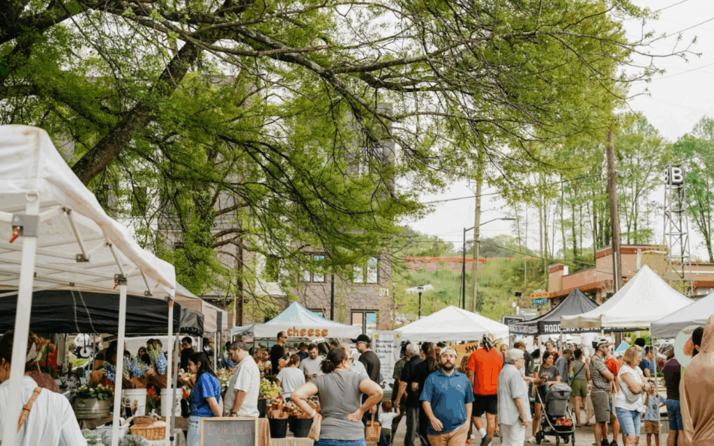 Grant Park Farmer's Market, open every Sunday.