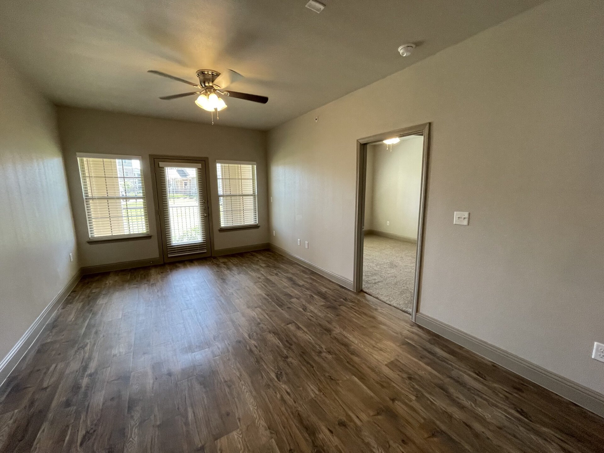 fort worth apartment living room