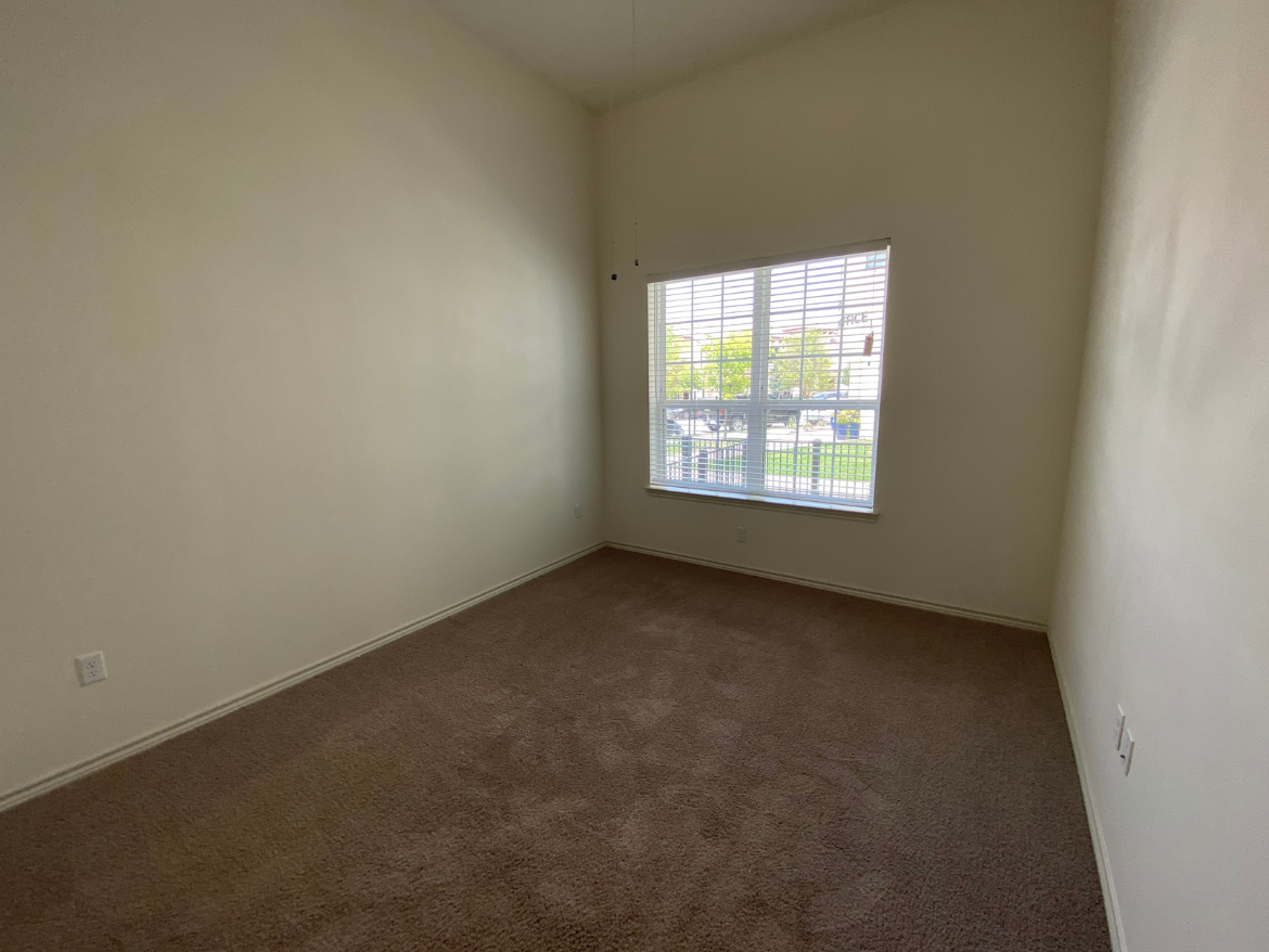 Fort Worth Apartment Bedroom