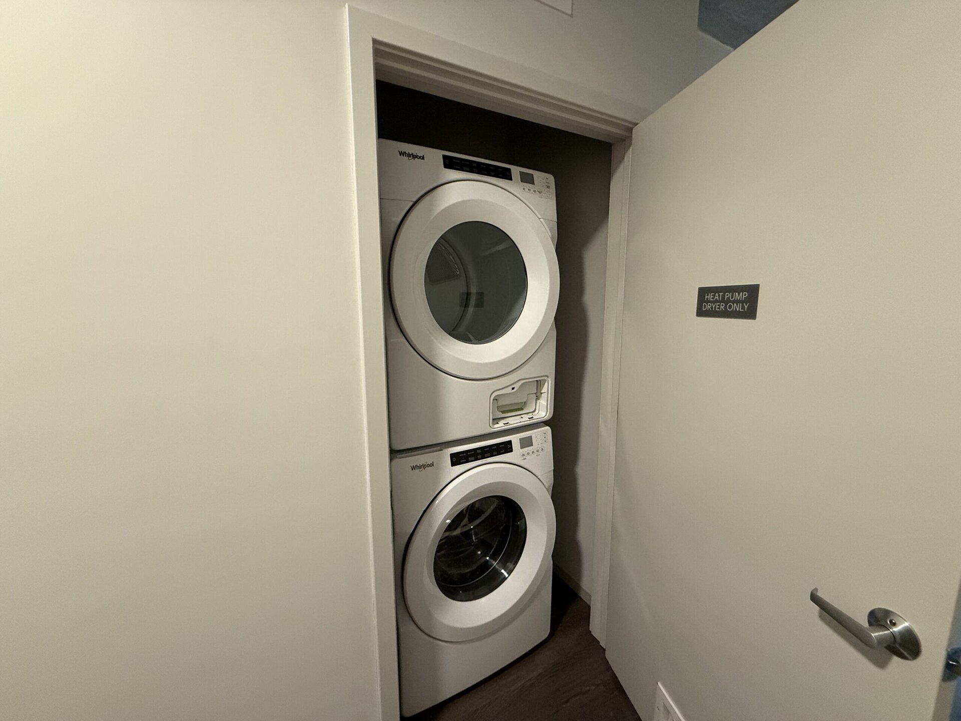 Chicago apartment laundry