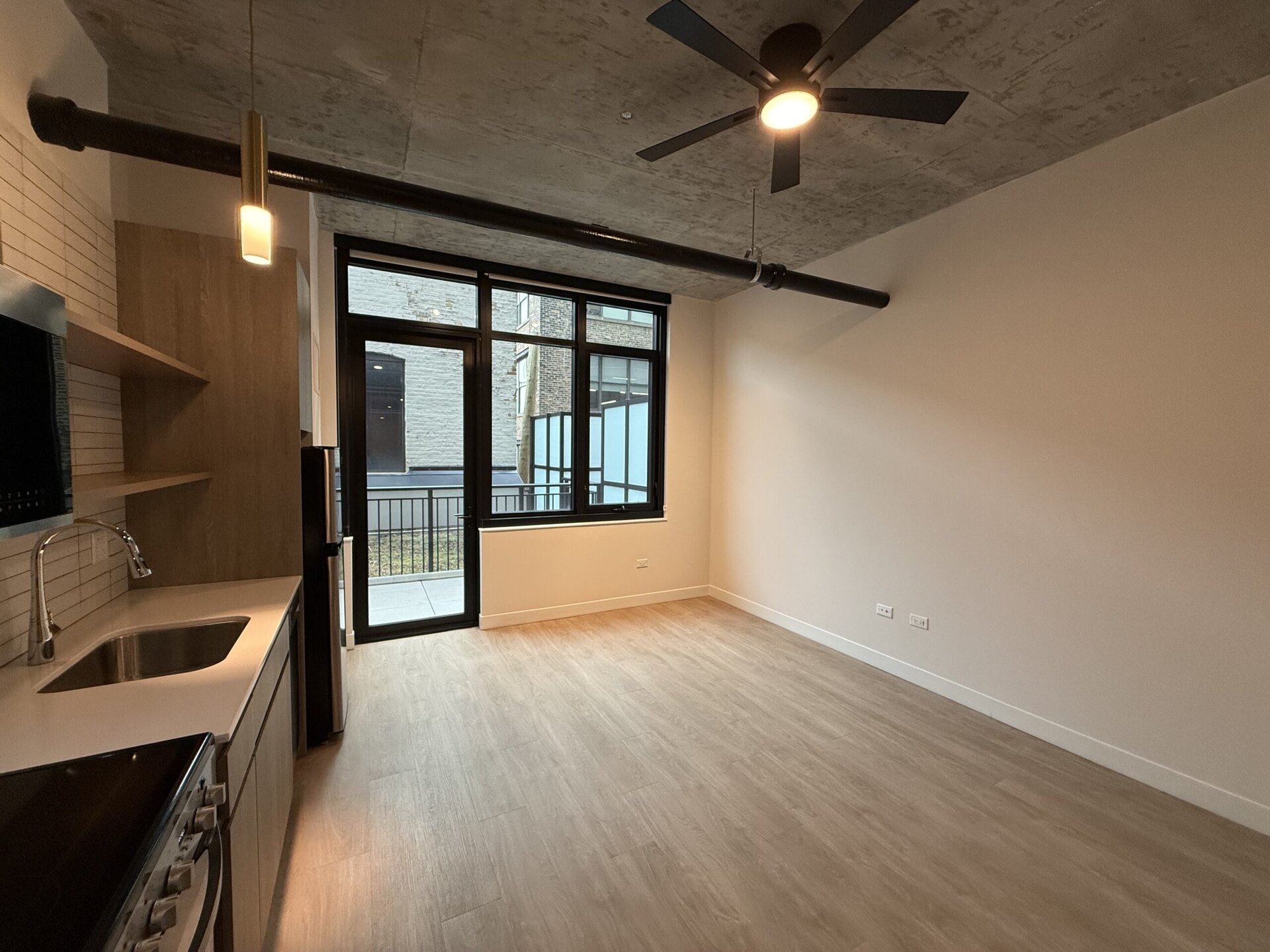 Chicago apartment living/dining