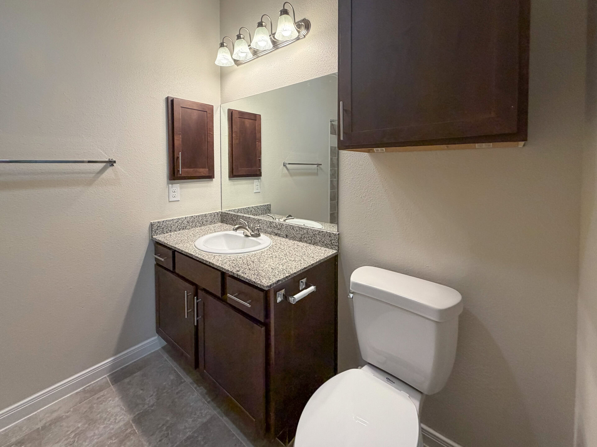 Fort Worth Apartment Bathroom 1