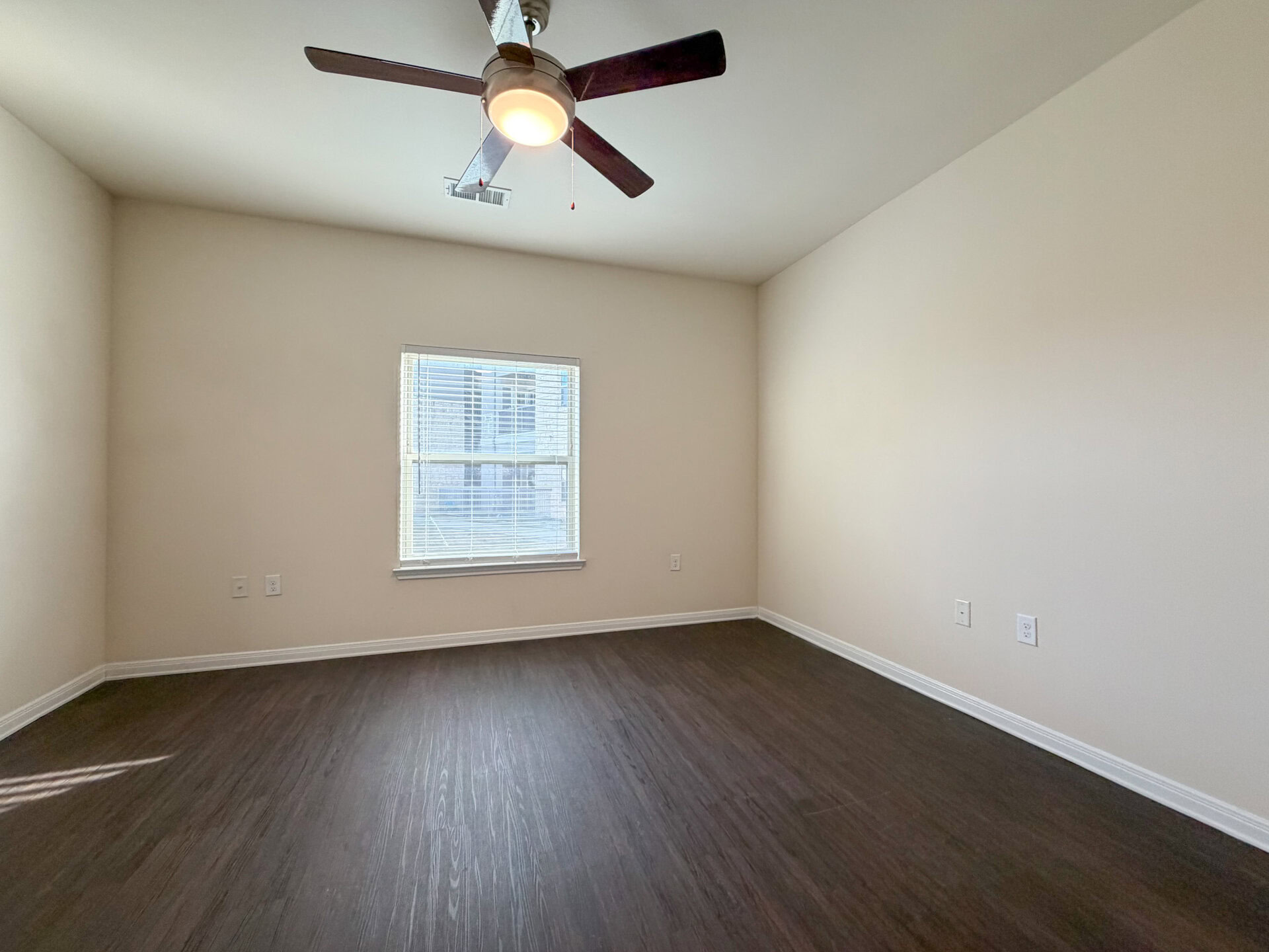 Fort Worth Apartment Bedroom 2
