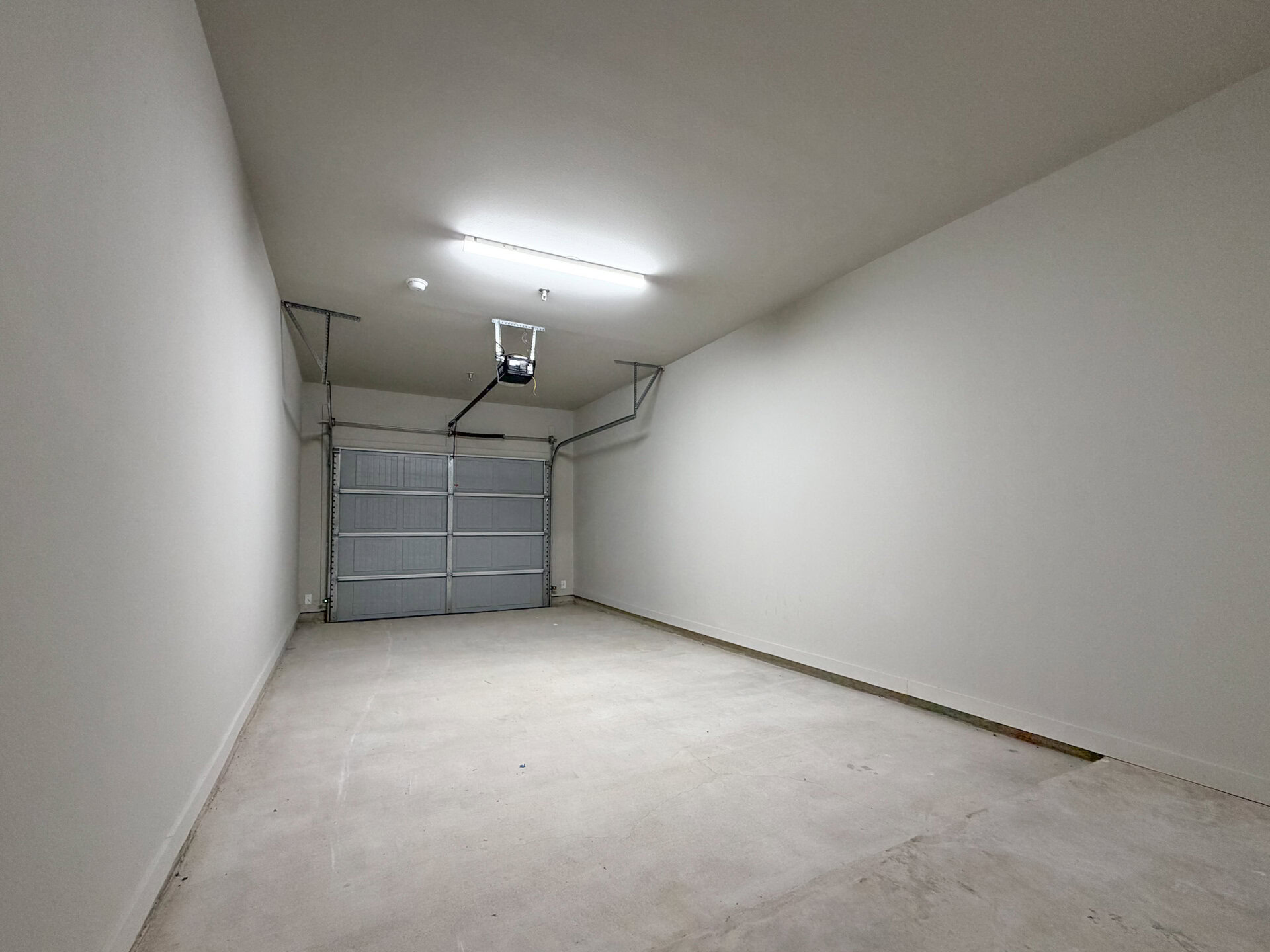 Fort Worth Apartment Garage