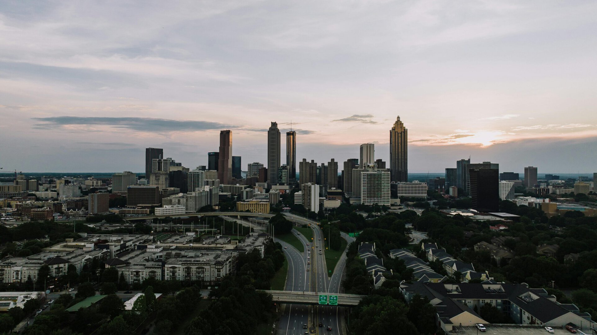 Atlanta skyline photo. New apartments in Atlanta, GA.