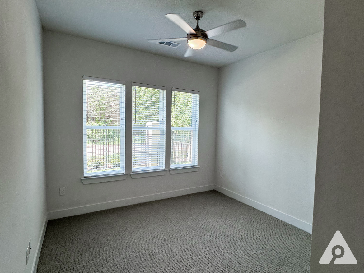 River Oaks | Uptown