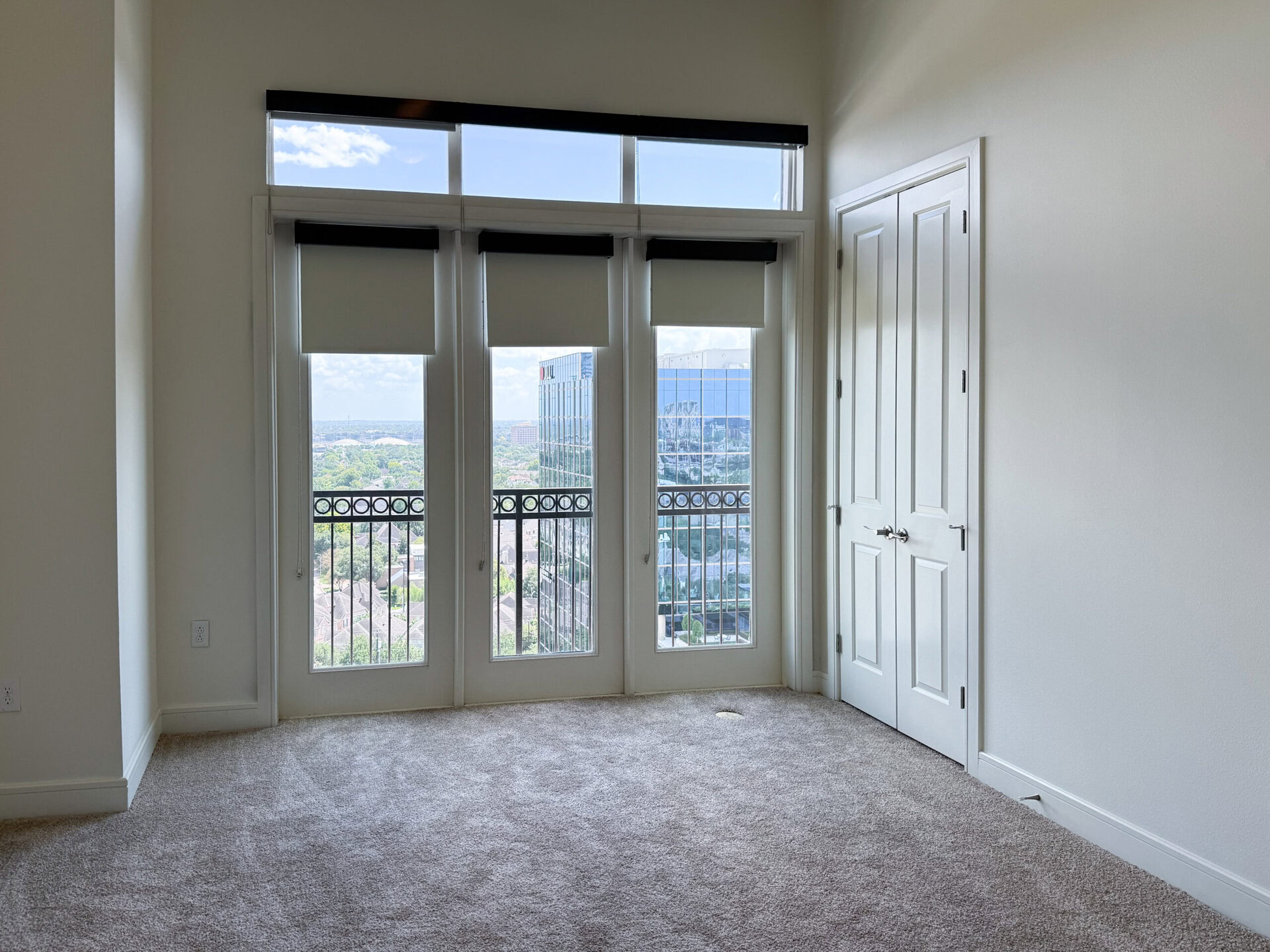 River Oaks | Uptown