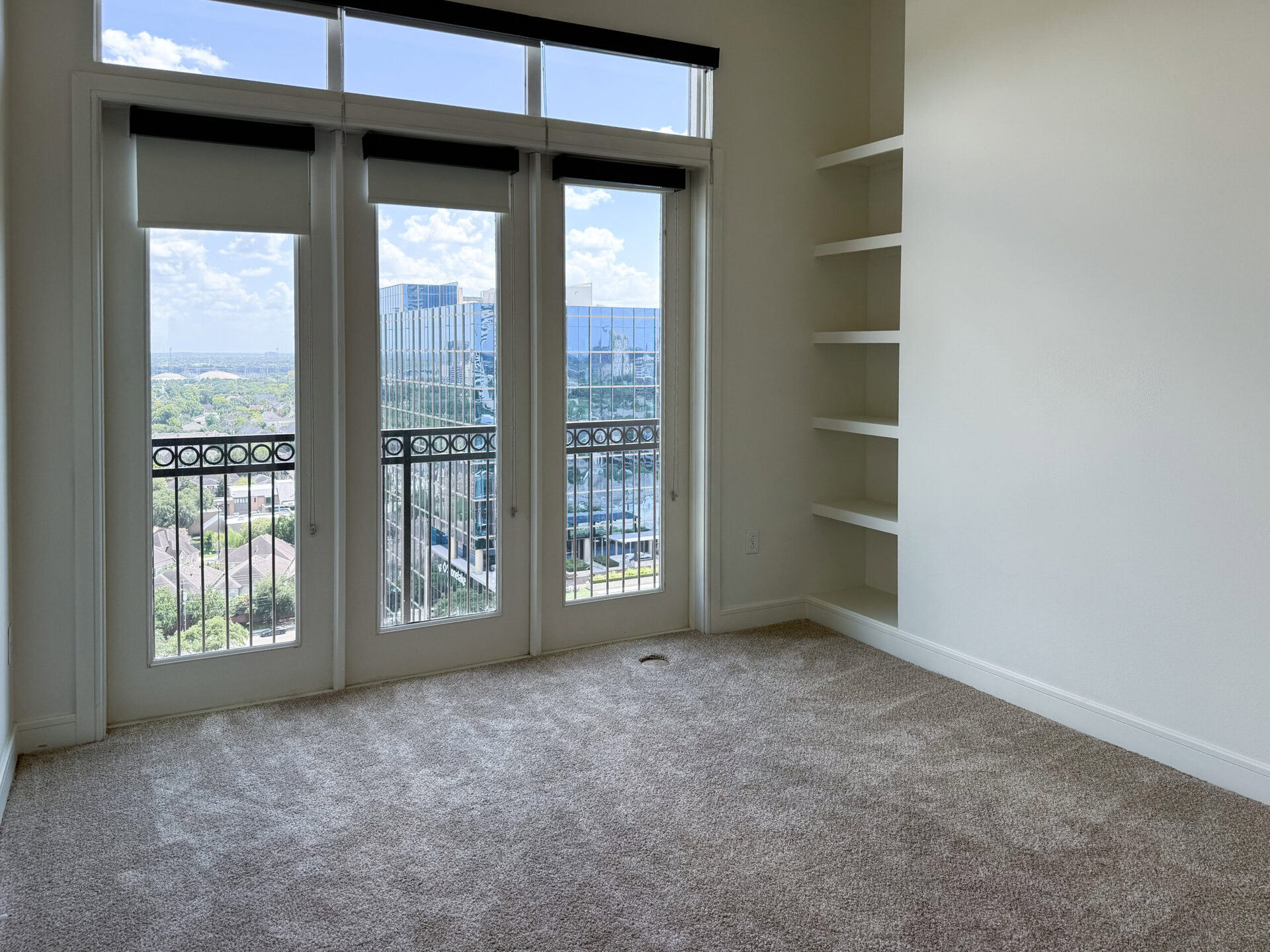River Oaks | Uptown